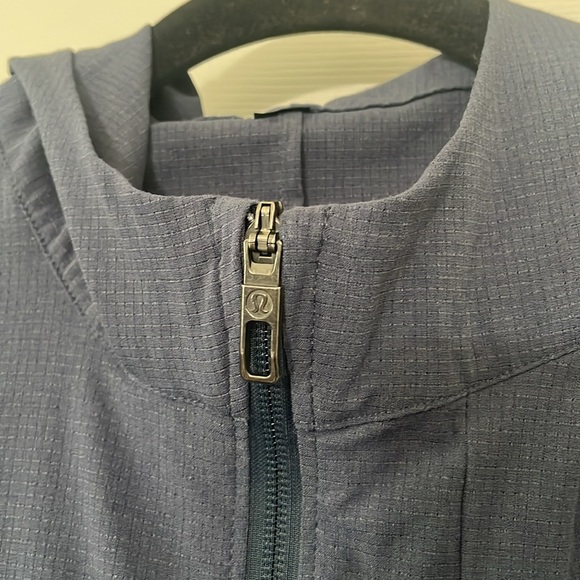 Lululemon Airing Easy Hoodie in Mach Blue Large - Picture 9 of 14